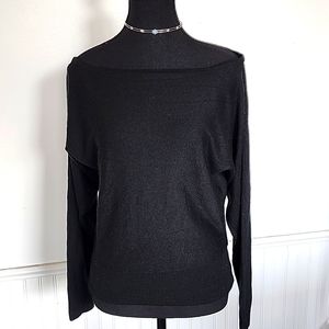 Razzle Dazzle Black sweater size M